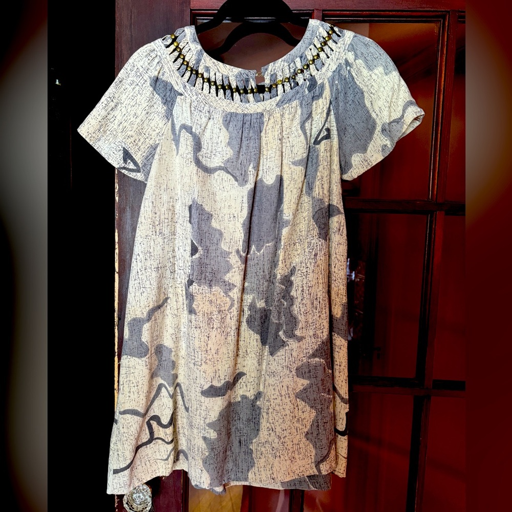 Castle Starr shift with *pockets* and *studs*